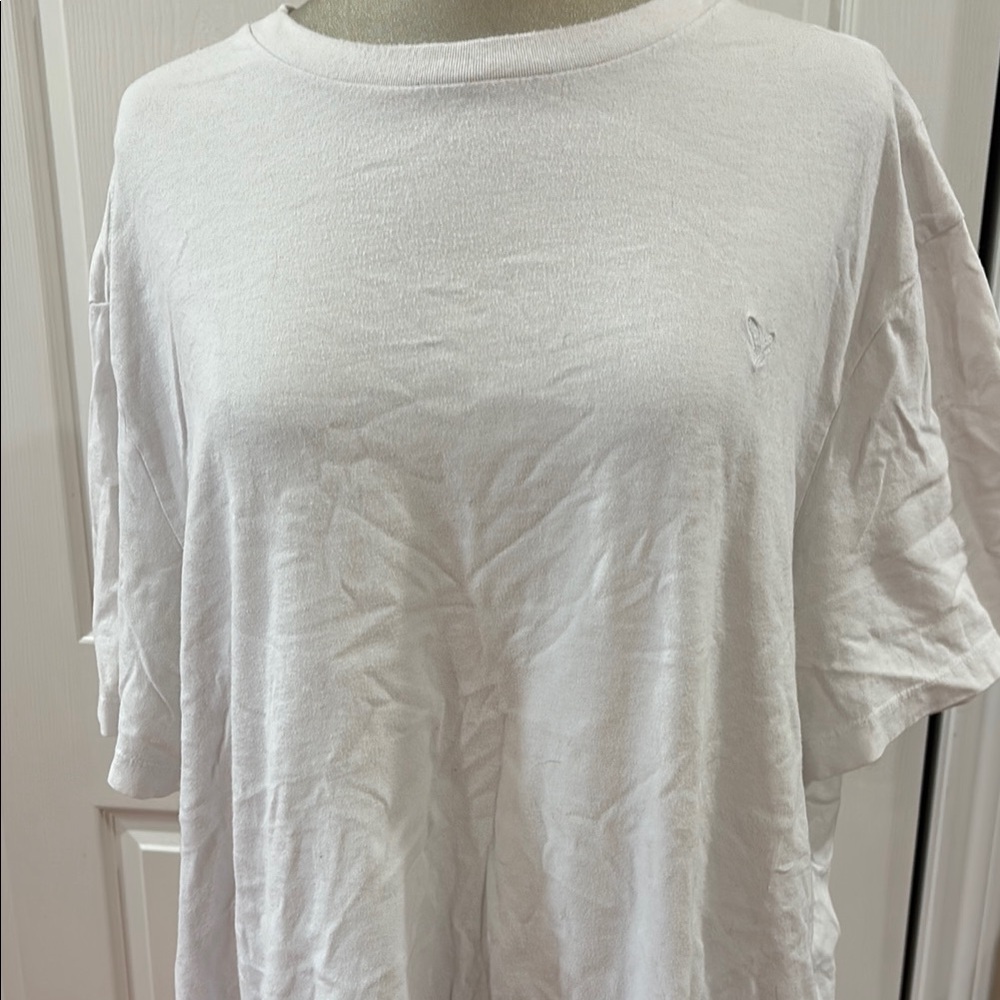 American Eagle Outfitters White Short Sleeve Tee